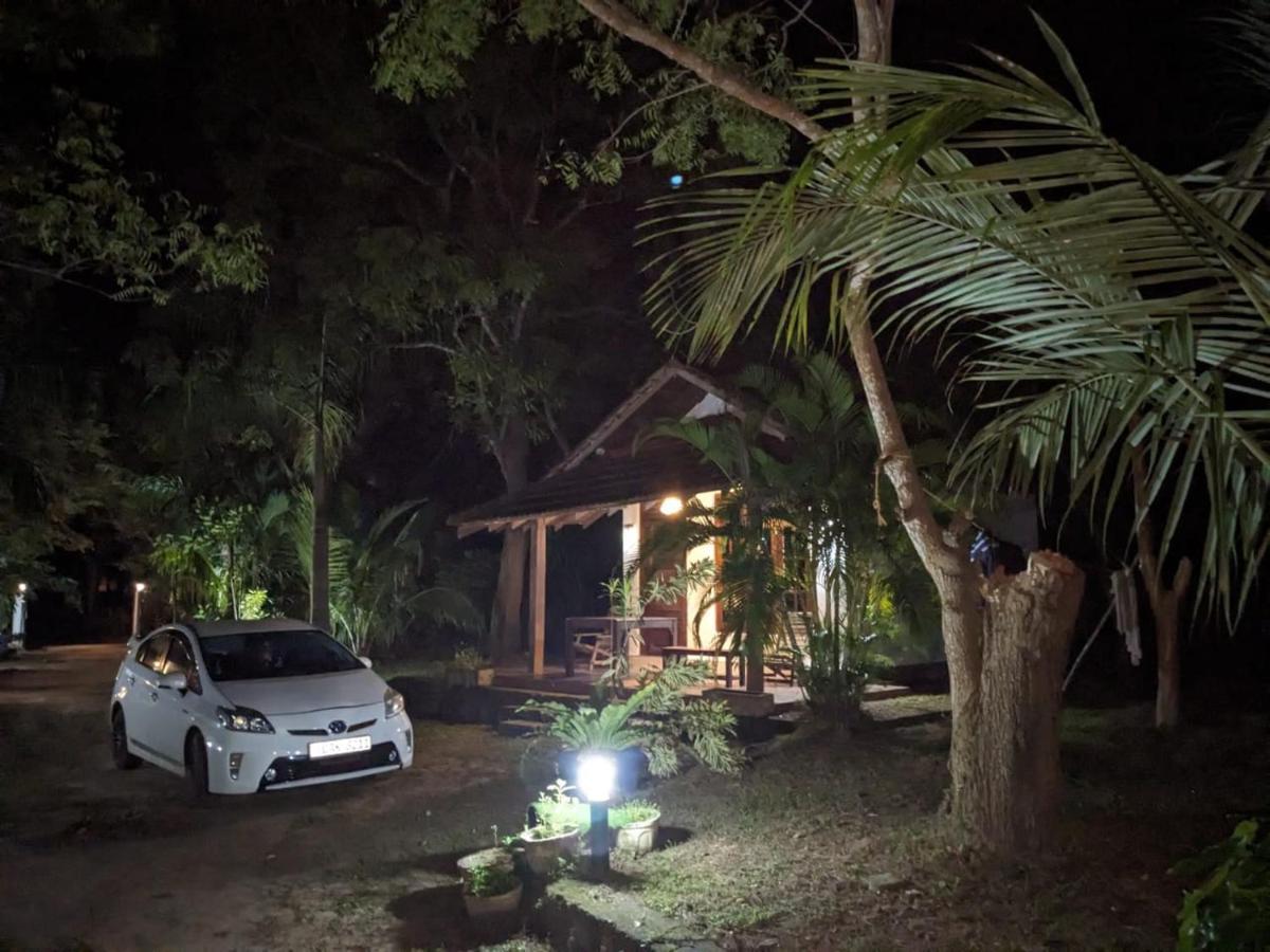 Silent Cabana And Restaurant Marakolliya, Tangalle Εξωτερικό φωτογραφία