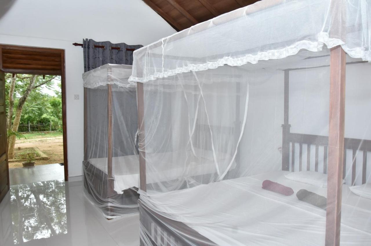 Silent Cabana And Restaurant Marakolliya, Tangalle Εξωτερικό φωτογραφία