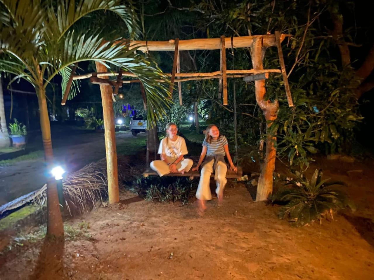 Silent Cabana And Restaurant Marakolliya, Tangalle Εξωτερικό φωτογραφία